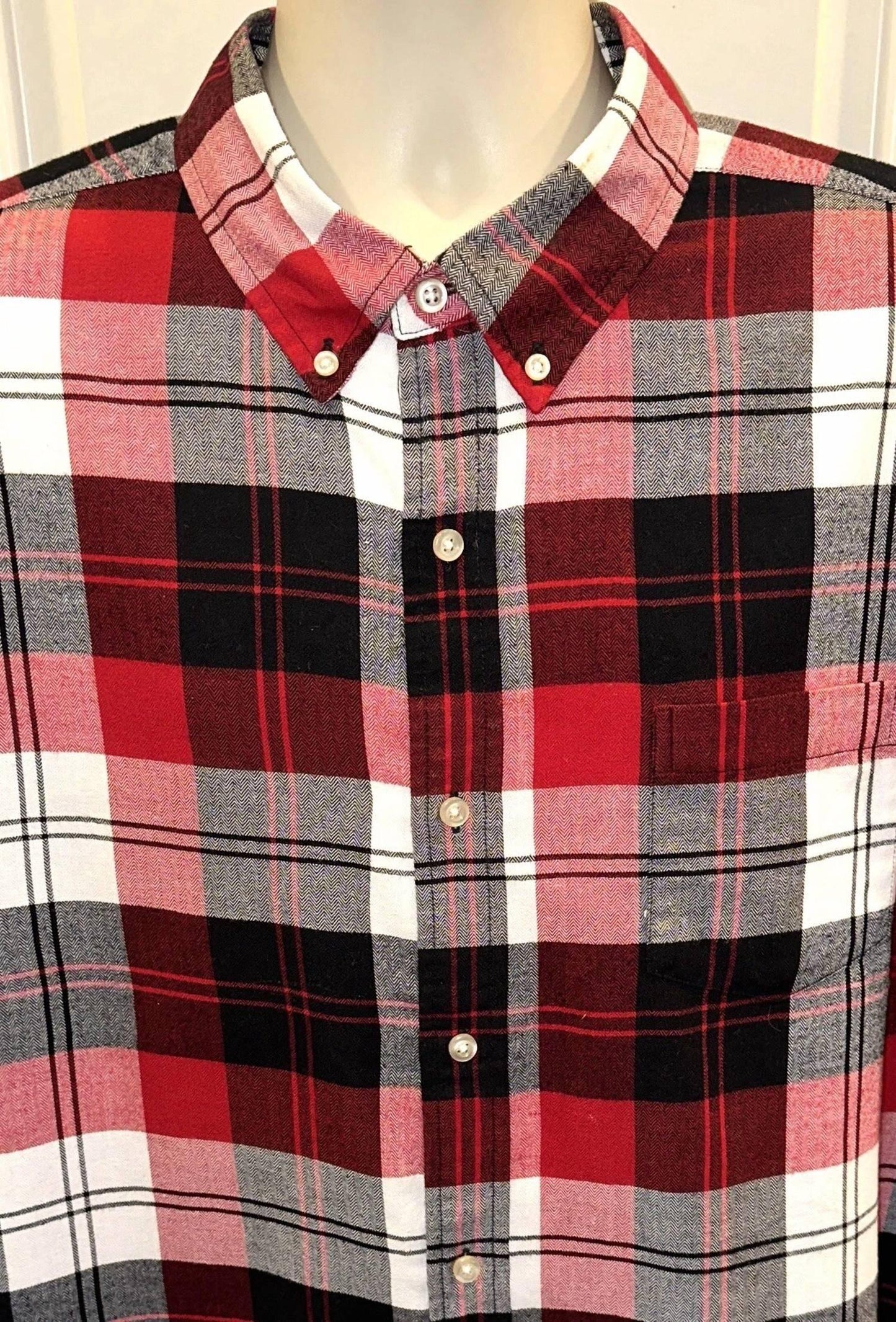Men's Lead Table Sweater