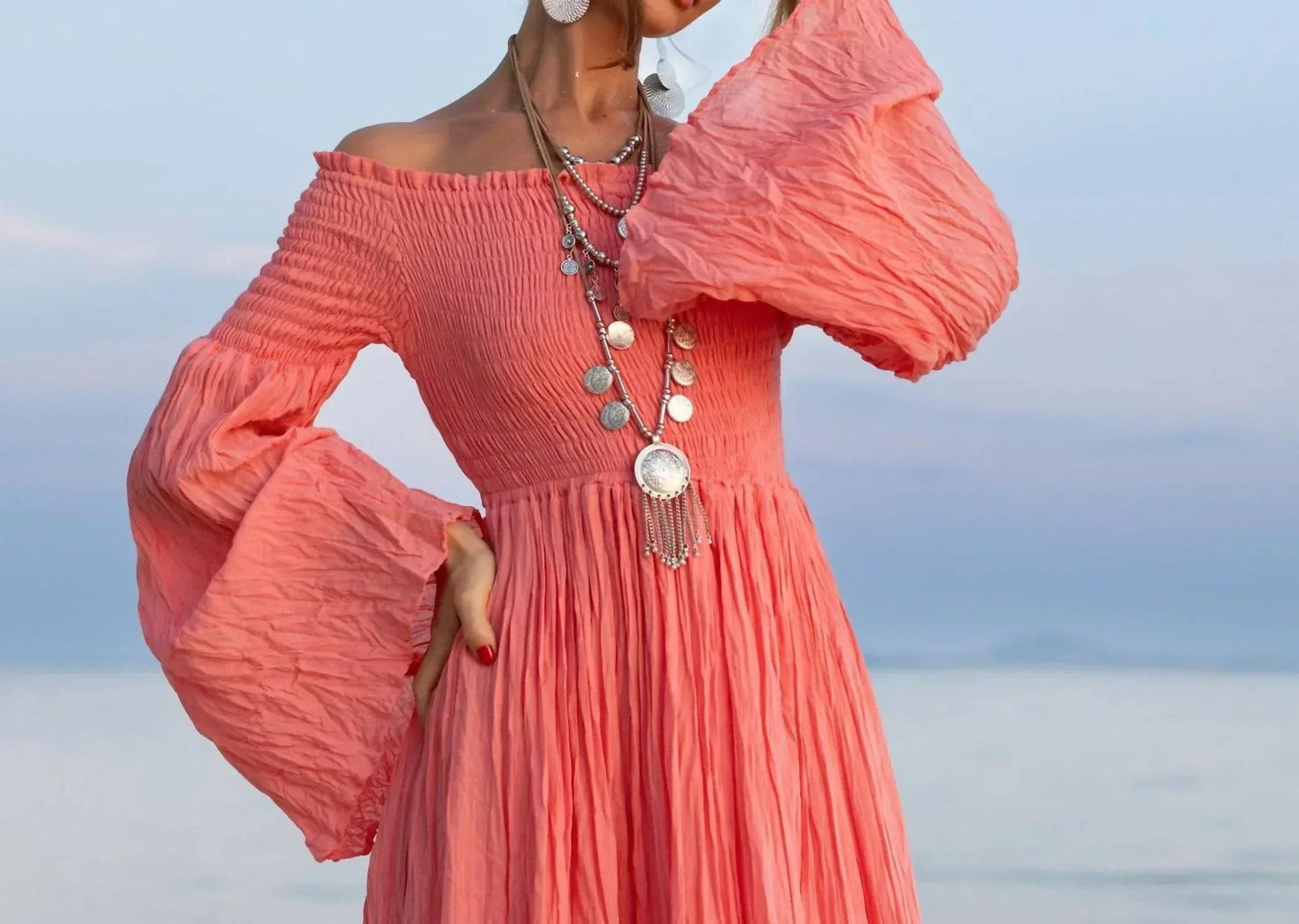 Damen-Maxikleid mit sexy Schultern