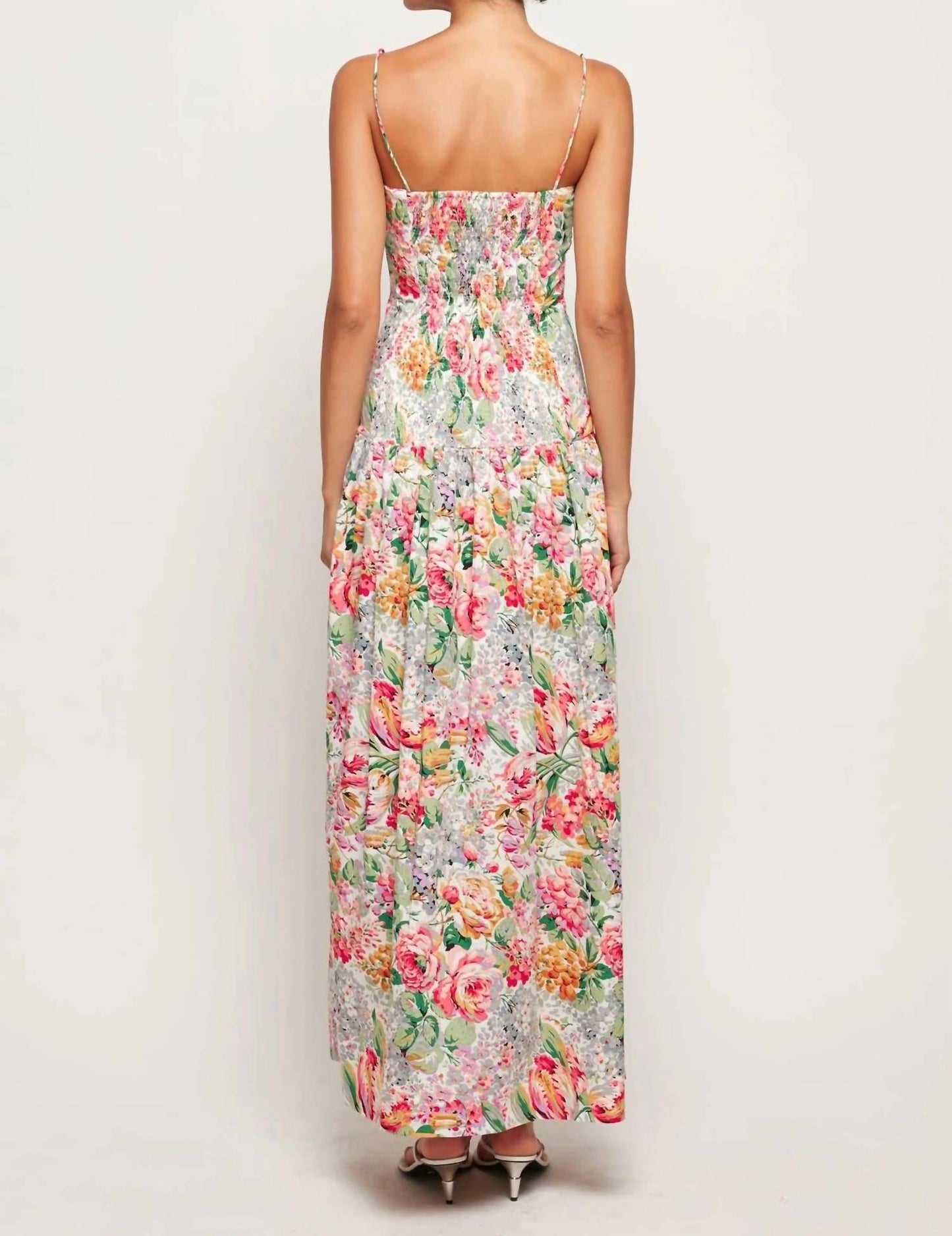 Figurbetontes Midikleid