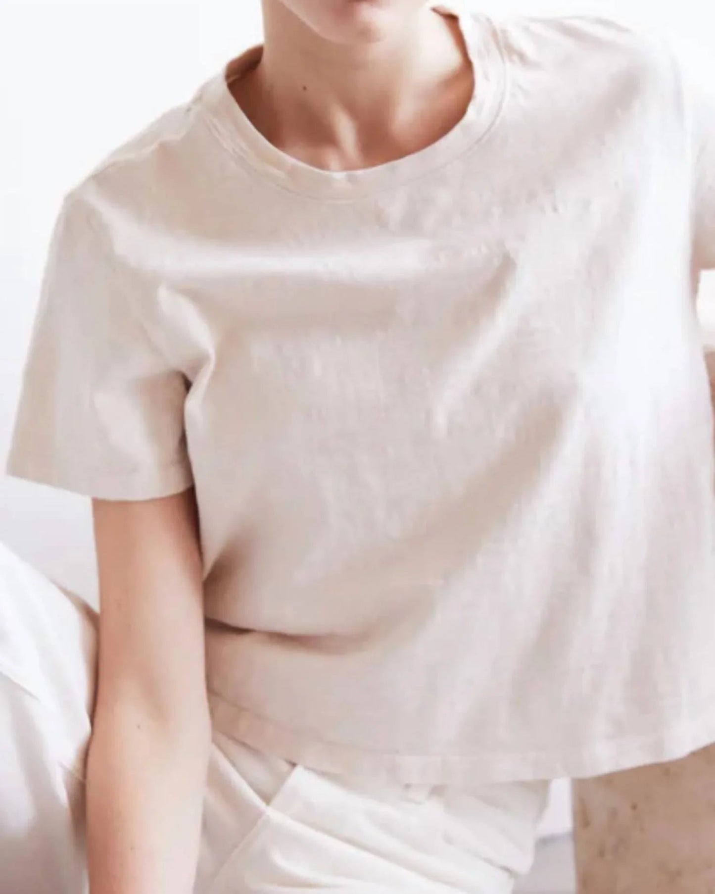 Rundhals-Crop-T-Shirt mit kurzen Ärmeln