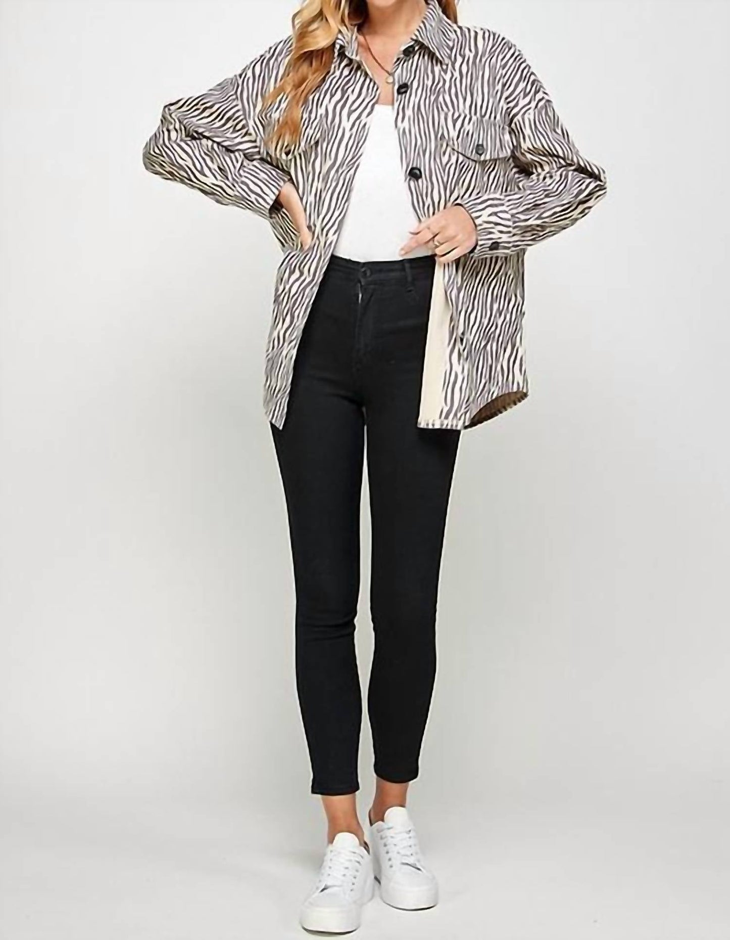 Cordjacke mit Tiermuster