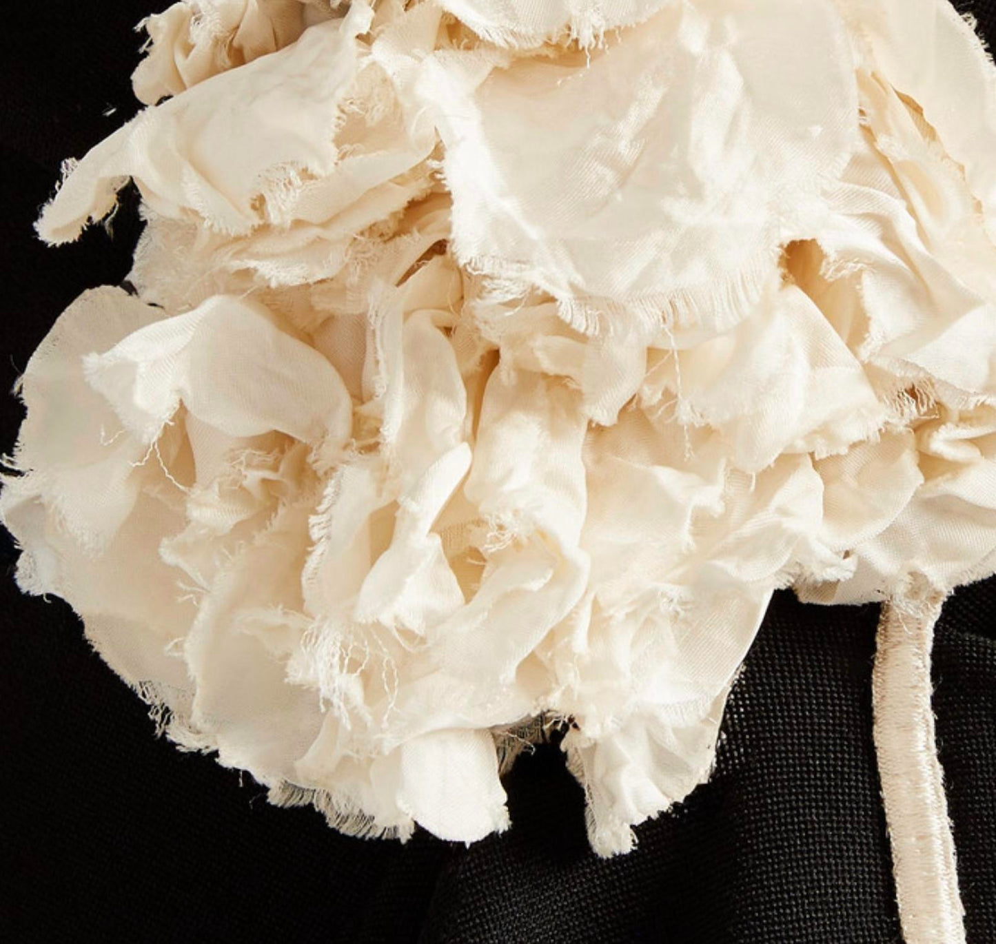 Asymmetrisches drapiertes Woll-Midikleid