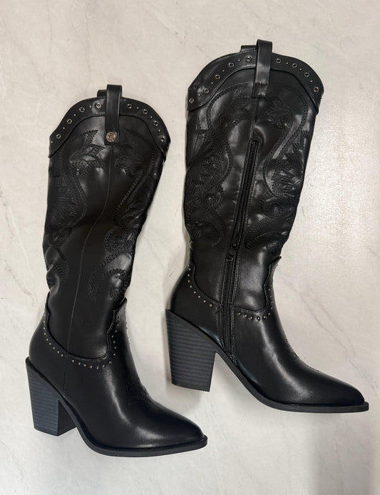 Women's Studded Cowgirl Boots