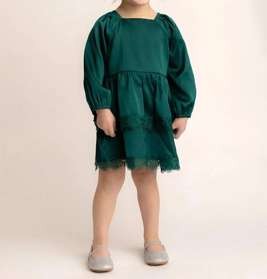 Mädchen Langarm-Rüschenkleid