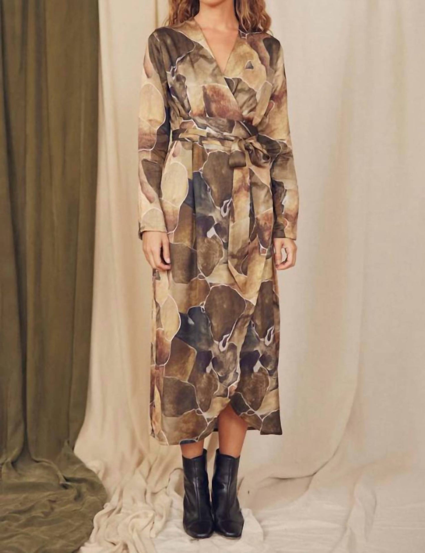 Bedrucktes Midi-Wickelkleid