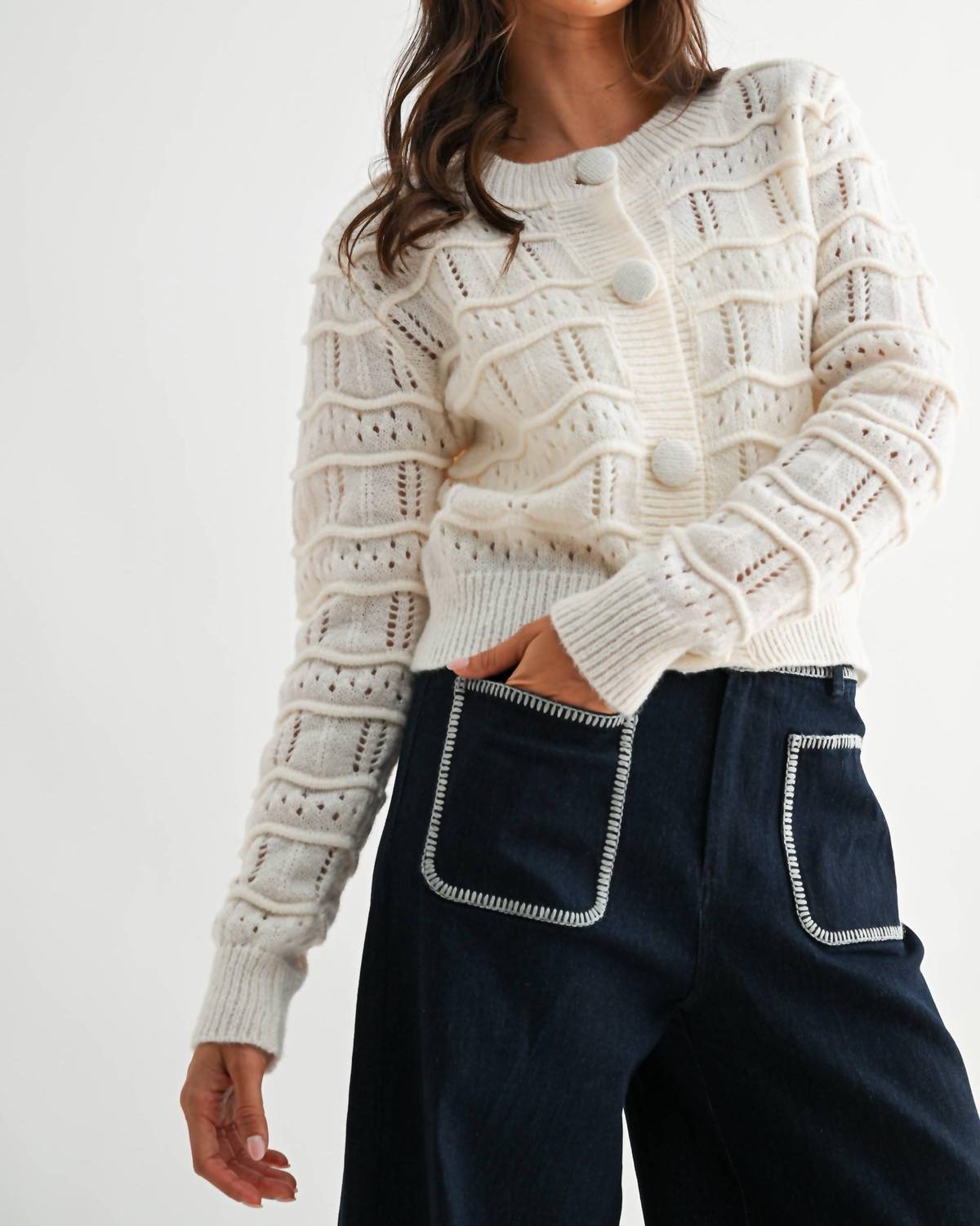 Strickjacke mit texturiertem Strick und Knopfleiste