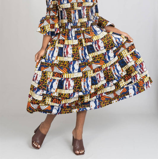 Maxikleid mit Stufen und afrikanischem Print
