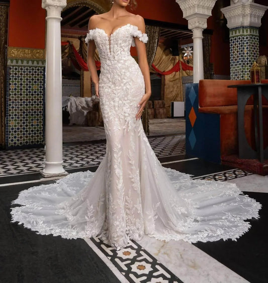 Ada Train Wedding Dress