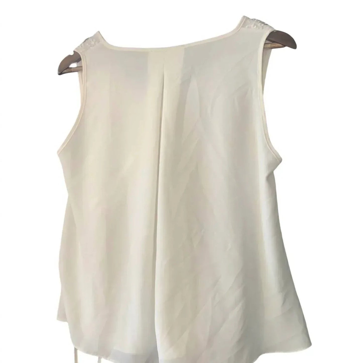 Women's V Neck Sleeveless Blouse