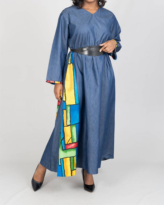 Jeanskleid mit afrikanischem Muster