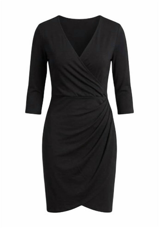 Chic Flattering Fit Dress