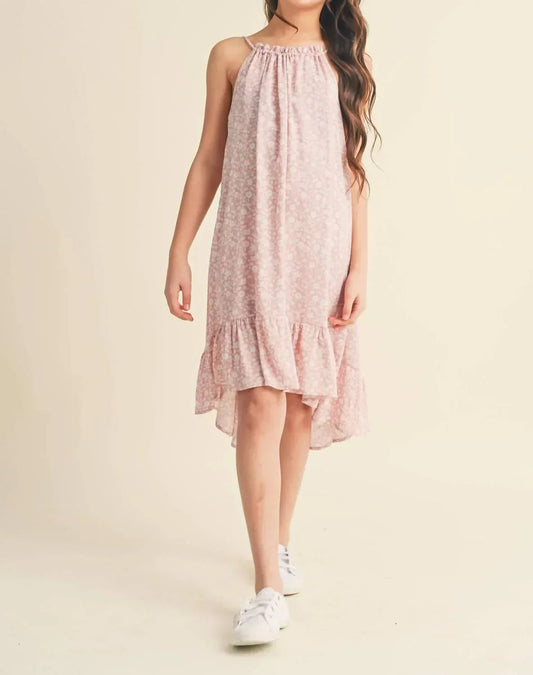 Mädchen Neckholder Ausgestelltes Und Fließendes Kleid