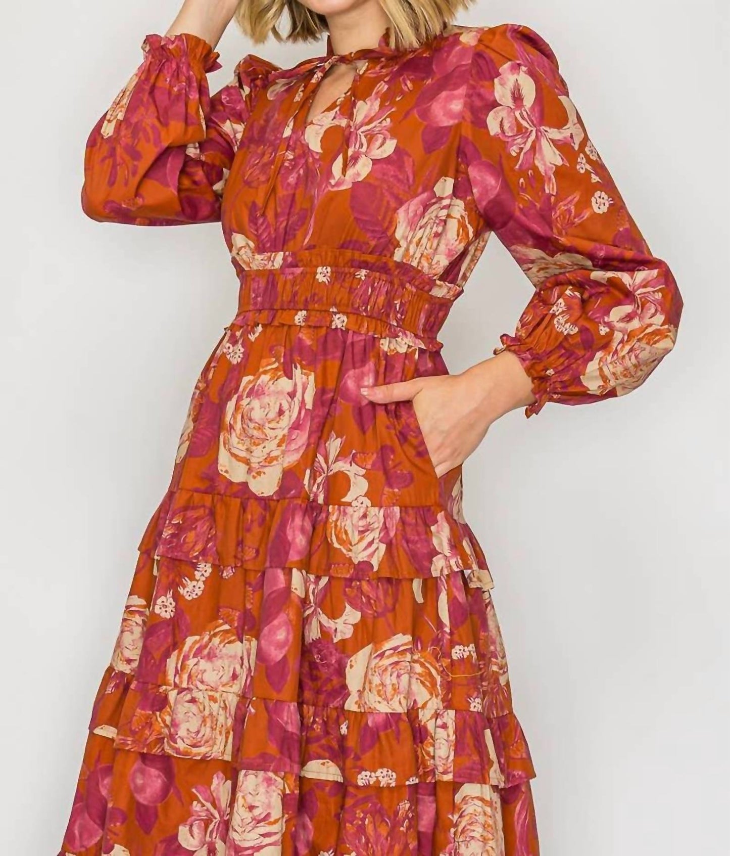 Rustikales Midikleid mit Rosenprint