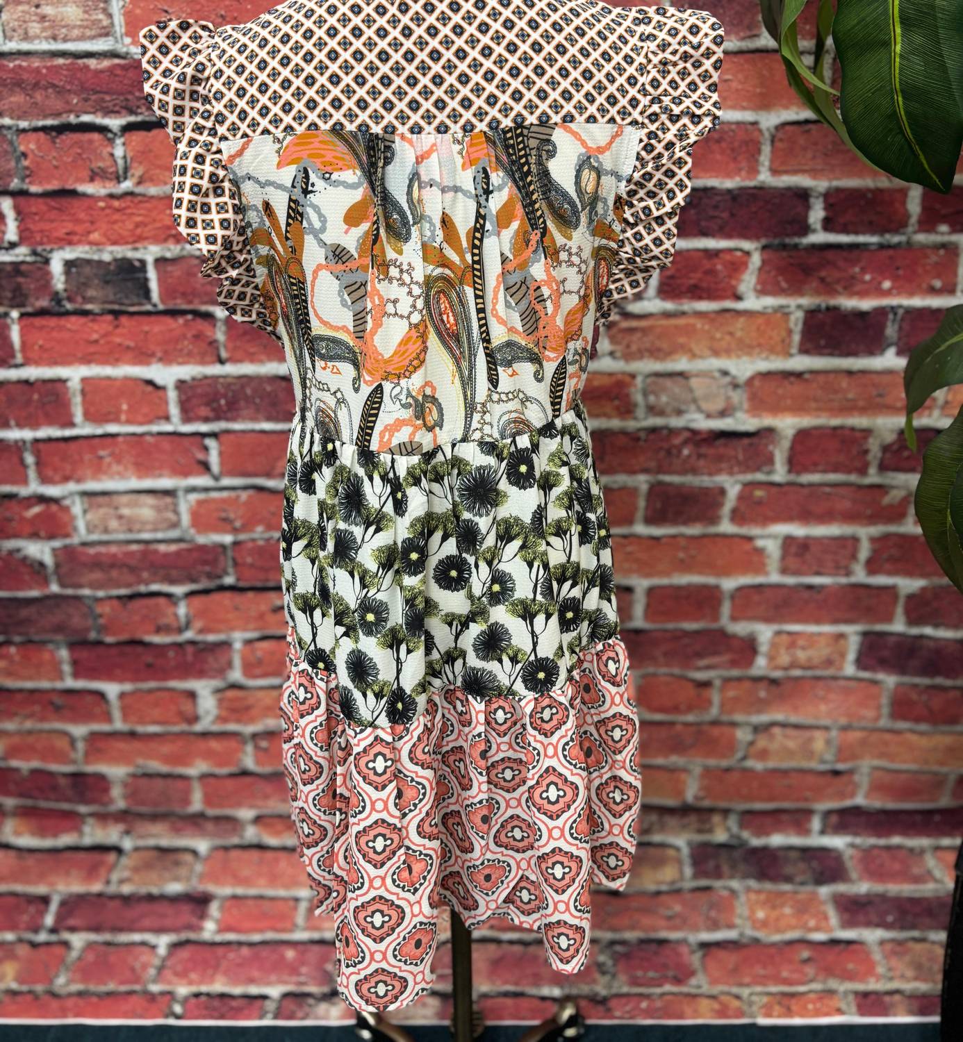 Sonnenuntergang-Patchwork-Rüschenkleid