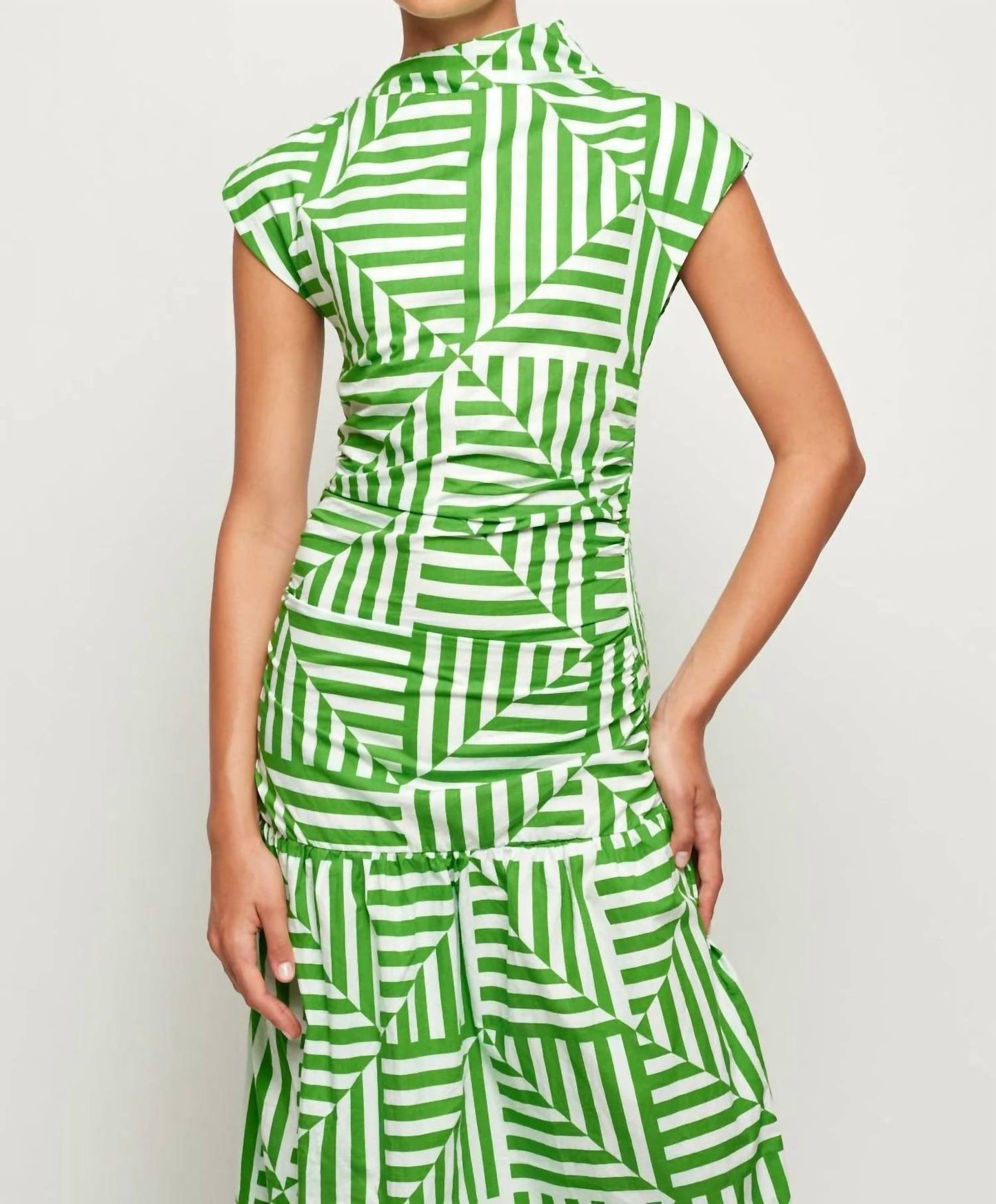 Ärmelloses Maxikleid mit hohem Kragen