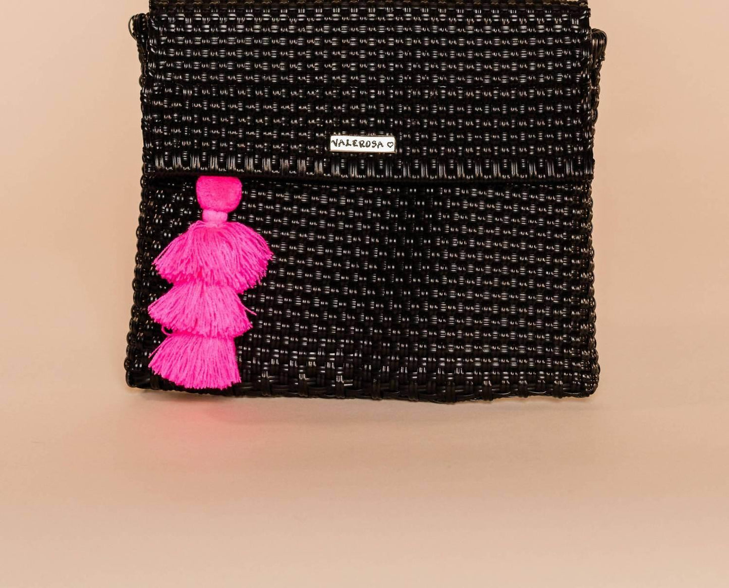 Women's Solid Woven Clutch
