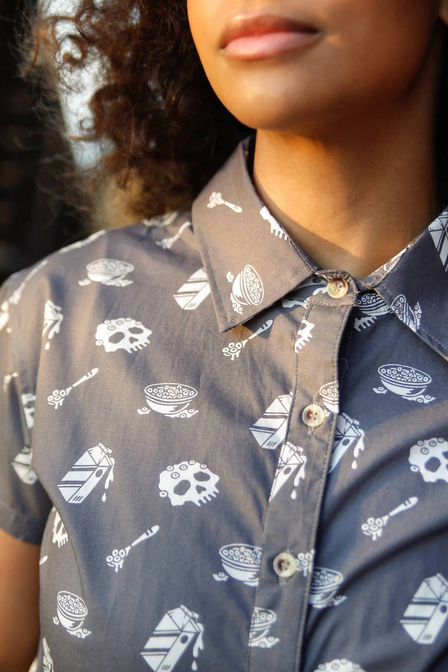 Unisex Cereal Killer Legeres Button-Down-Hemd