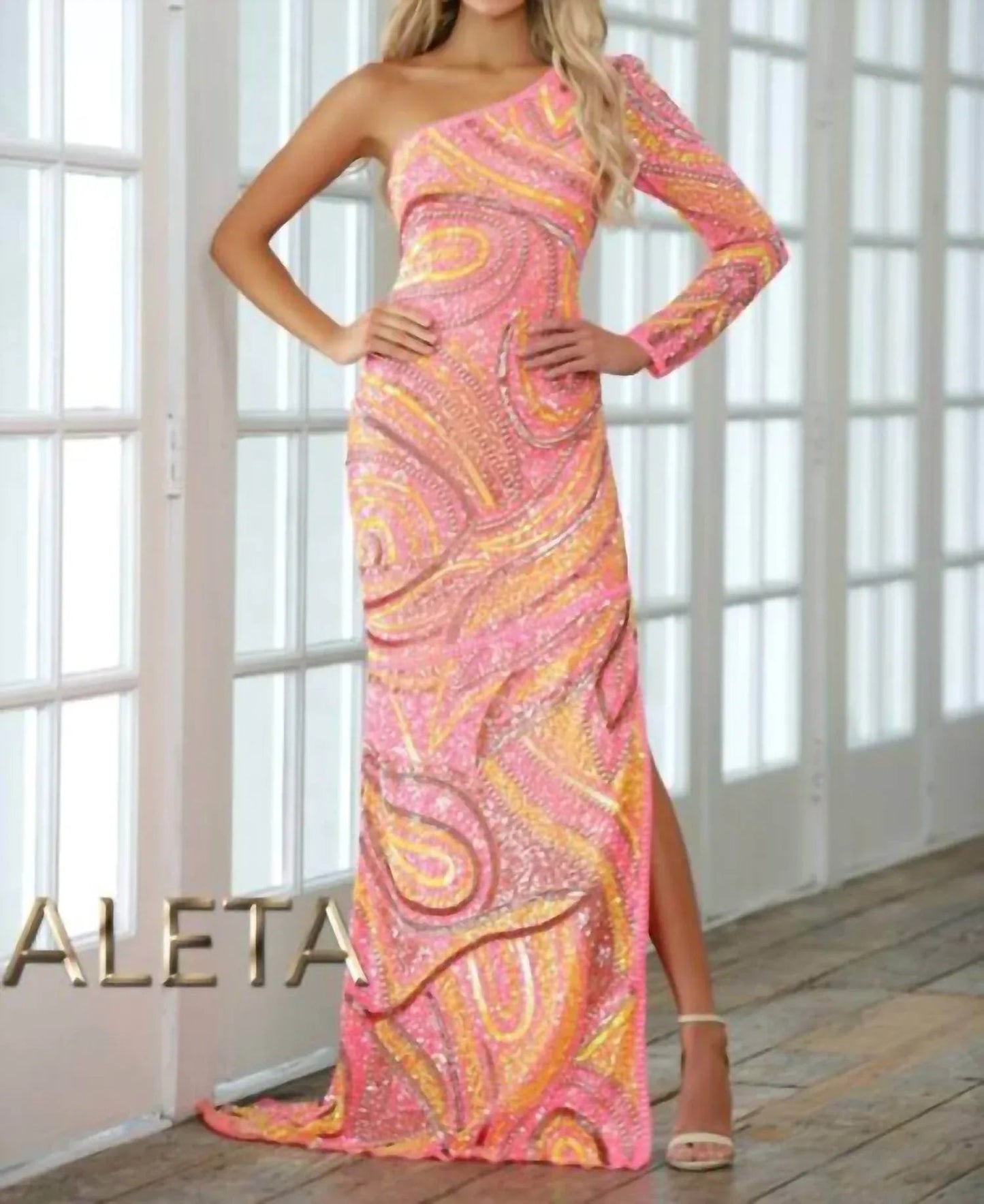 Einärmeliges asymmetrisches Abendkleid