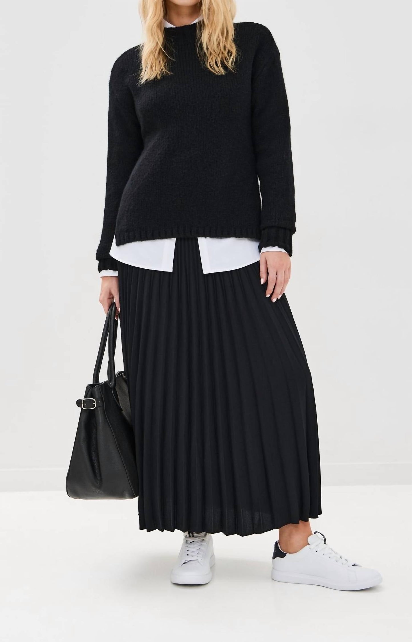 Pleated skirt