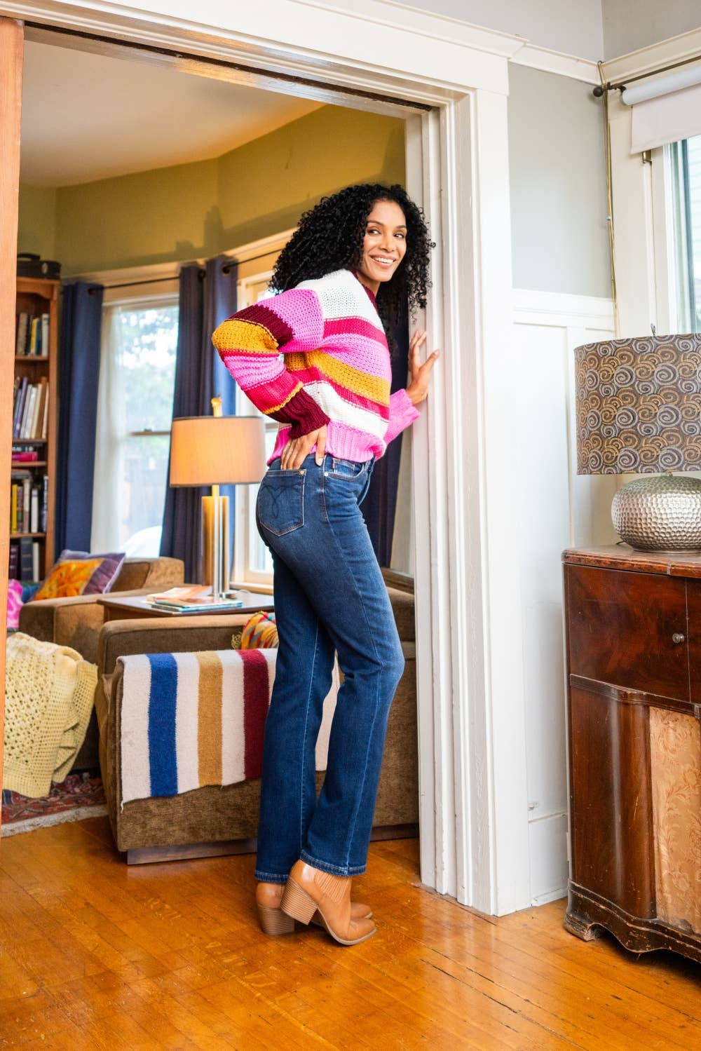 Lara - Vintage Wash Thermal Straight Jeans