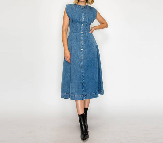 Zeitloses Hemdblusenkleid in Midilänge