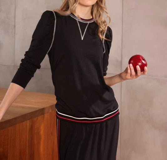 Contrast Stitching Long Sleeve Tee