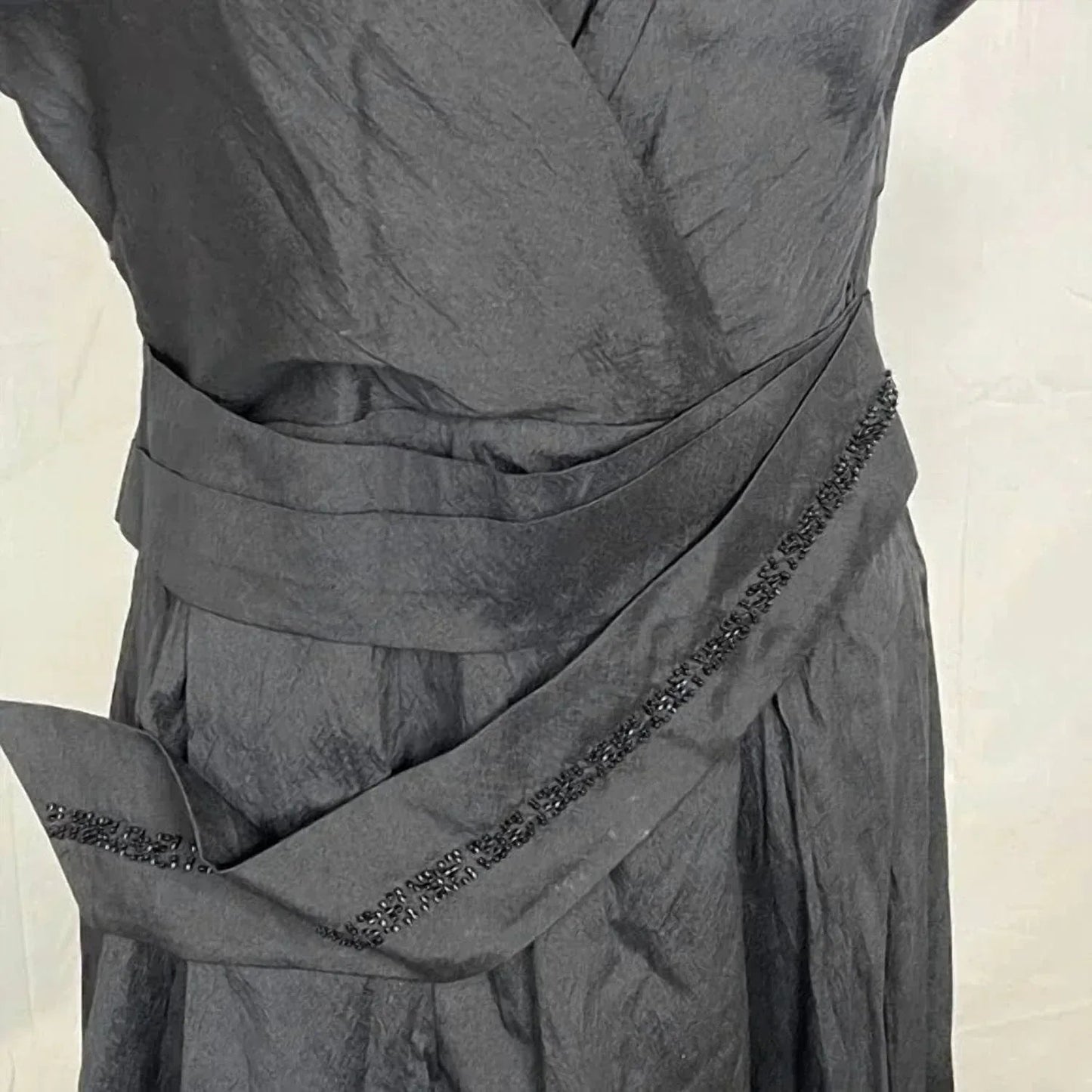 Damen Midi-Kleid mit Stein-Stickerei