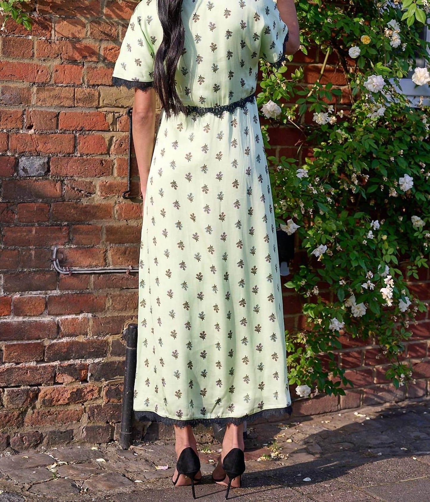 Cleo Kleid aus floraler Spitze