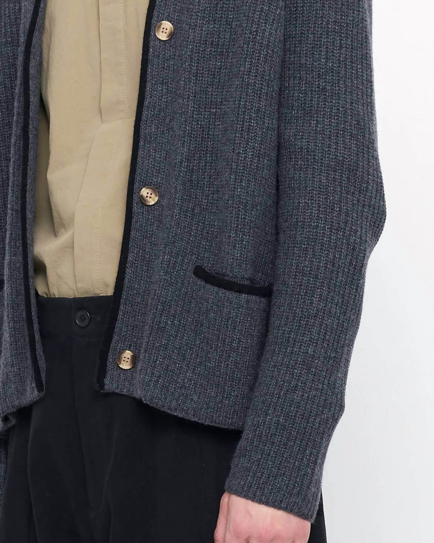 V-neck Pockets Trimmed Cardigan
