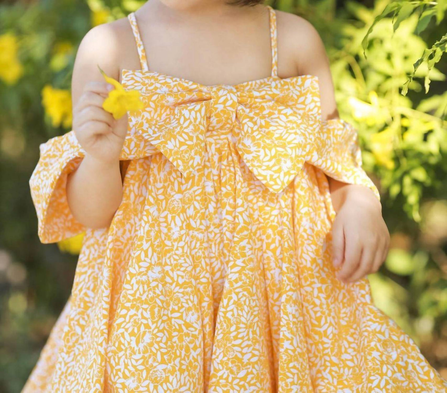 Maxene schulterfreies oder Neckholder-Kleid