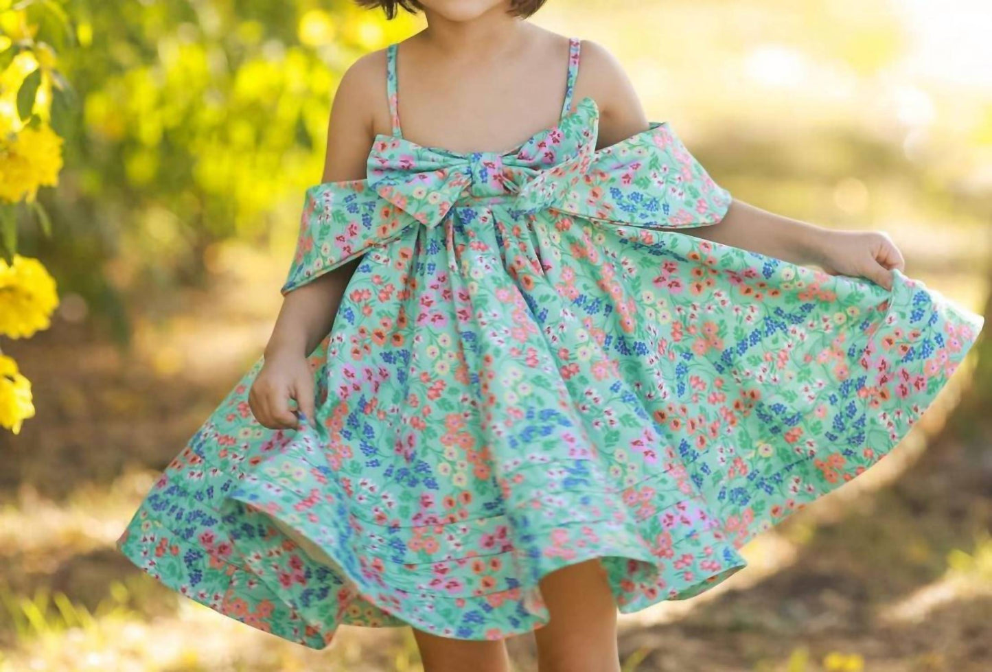 Maxene schulterfreies oder Neckholder-Kleid
