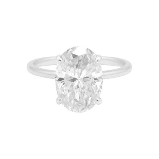 Women's Solitaire Oval Moissanite Ring