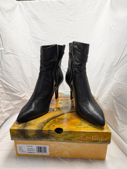 WOMEN'S LEATHER DANIELLE BOOTS