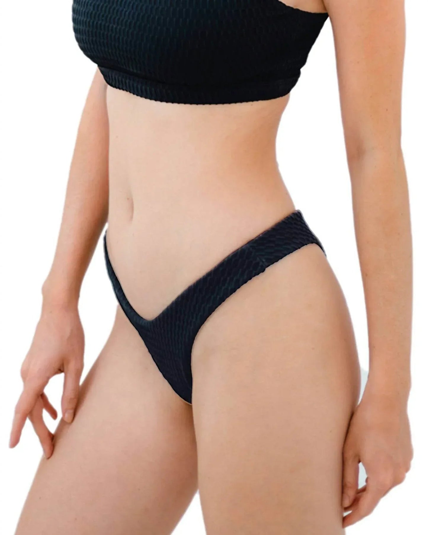 Starlight High Cut Bikinihose mit kurvigem und schmeichelndem Schnitt