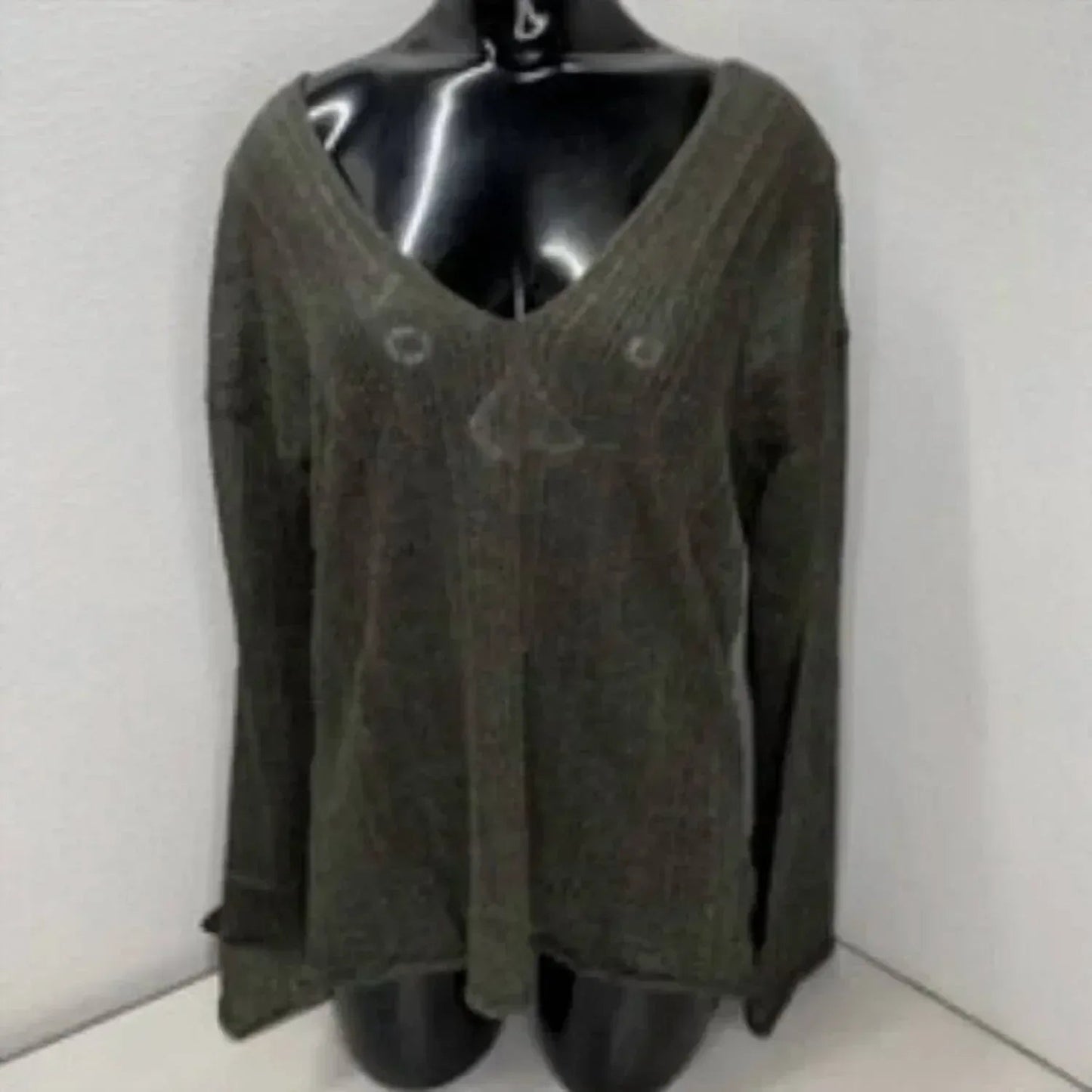 Women's Shimmering V-neck Knit Top