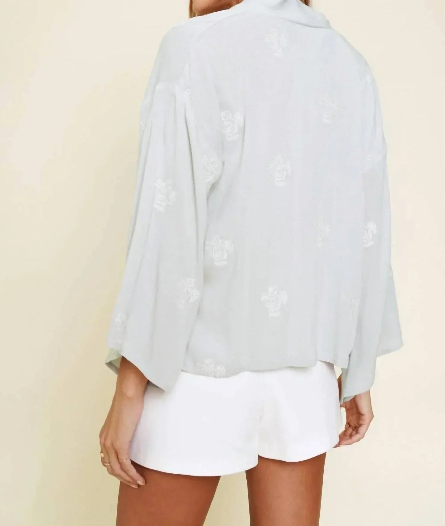 Bestickter Kimono-Cardigan zum Binden