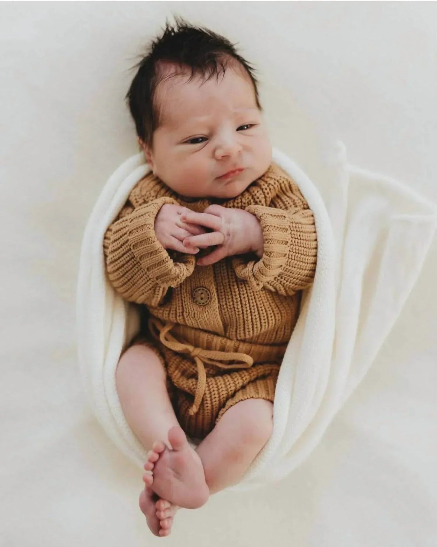 Baby Quinn Pullover- und Bloomer-Set