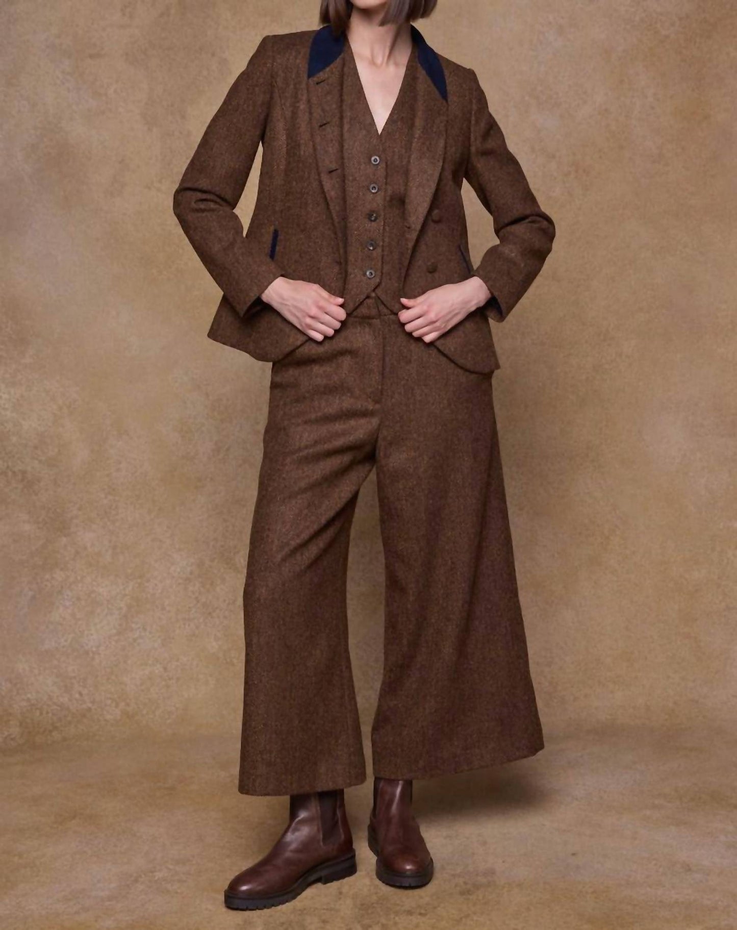 Nicole Tweed-Jacke