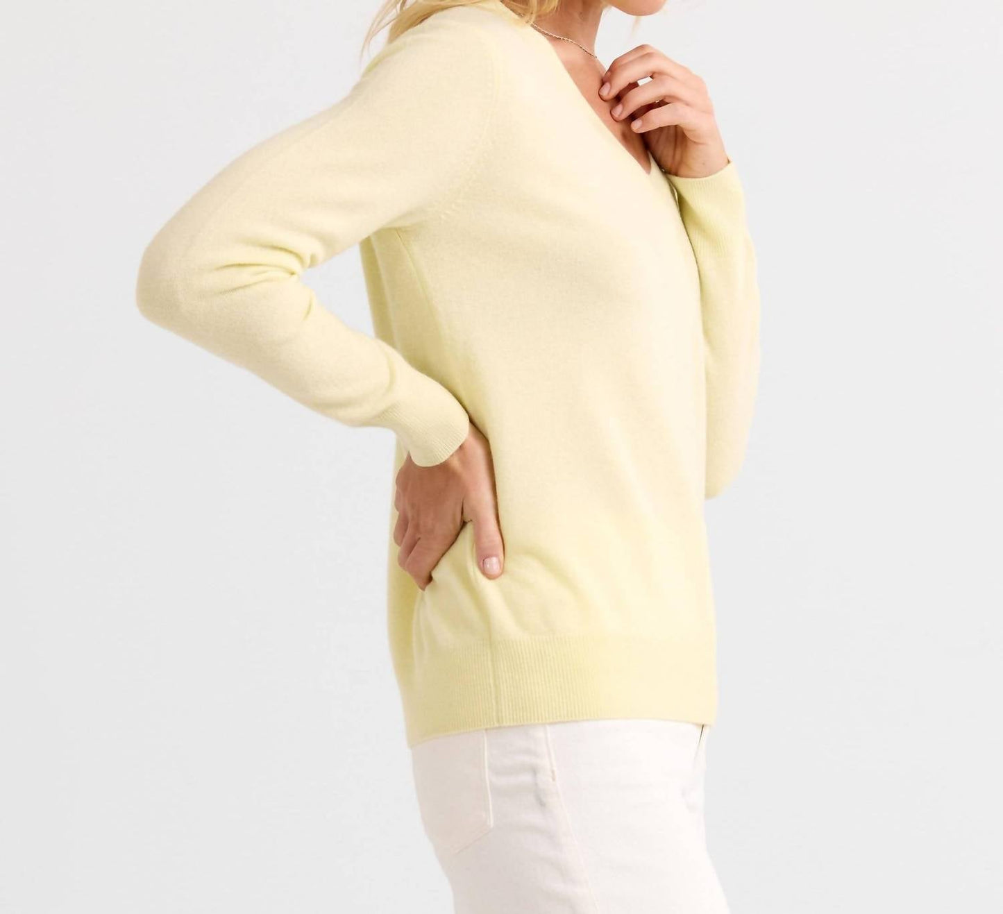 Essential Cashmere V-neck Top