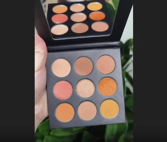 Women's Honey Peach Eyeshadow Pallet
