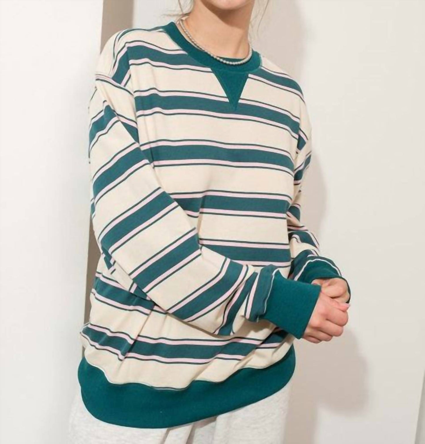 Gestreiftes Retro-Sweatshirt mit Rundhalsausschnitt
