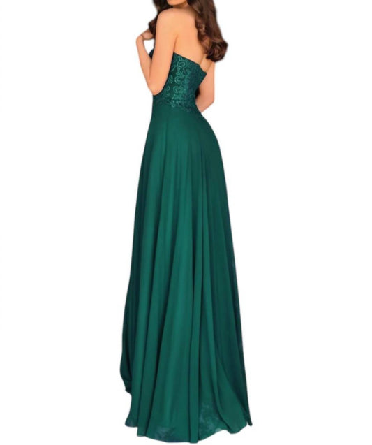 Trägerloses Maxi-Kleid mit ausladendem Rock