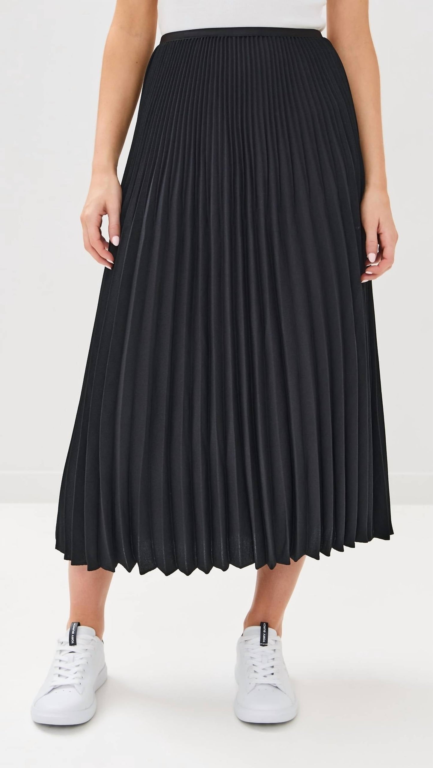 Pleated skirt