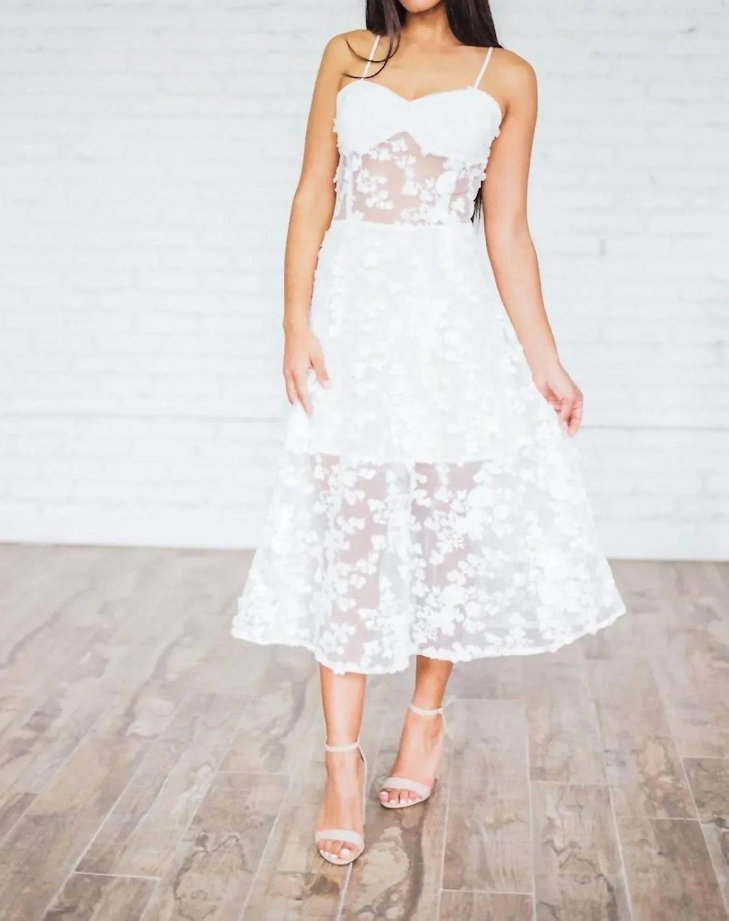 Spitzen-Guck-Guck-Kleid