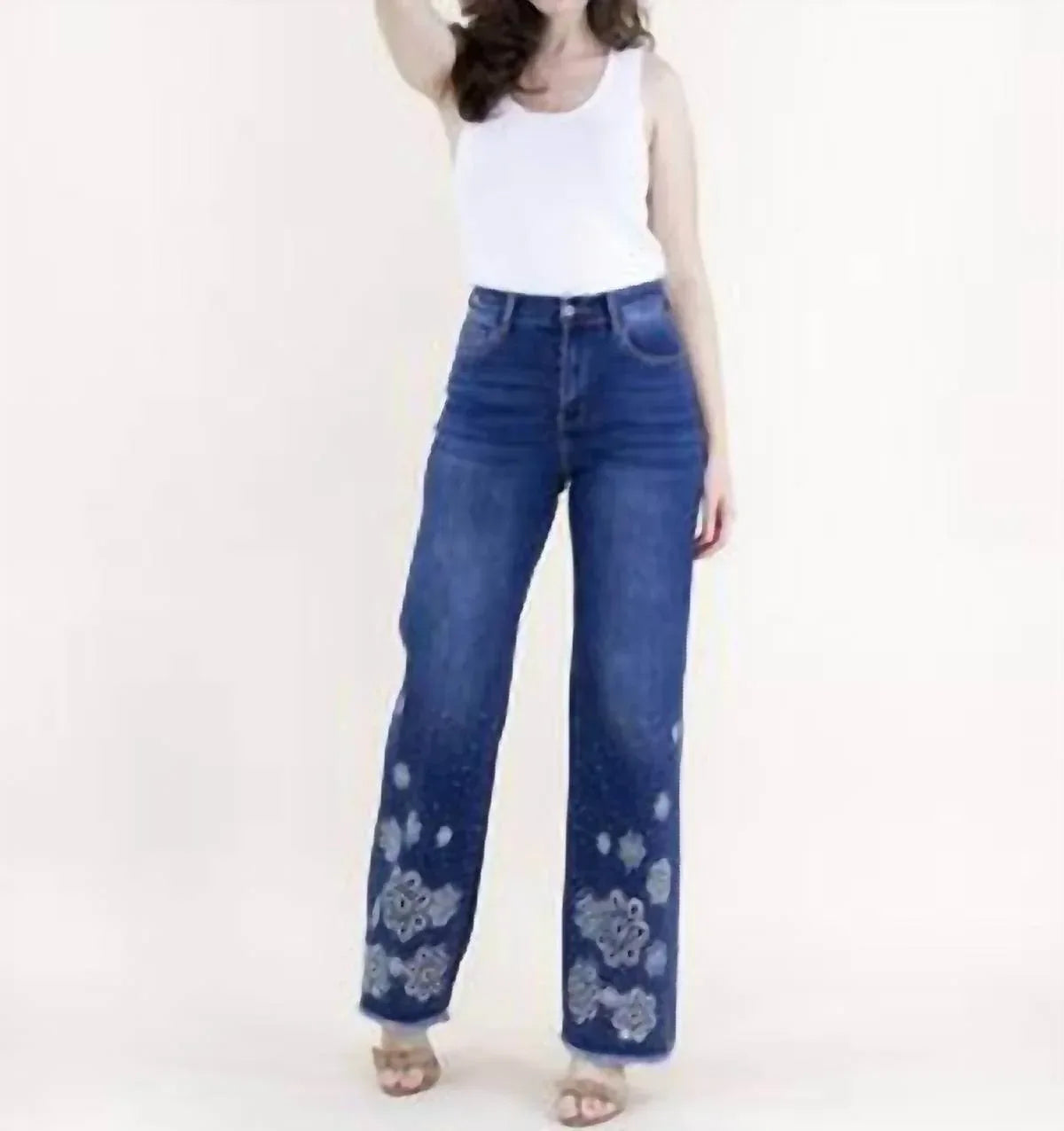 Jeans mit Lochstickerei, hoher Taille und weitem Bein, Übergröße