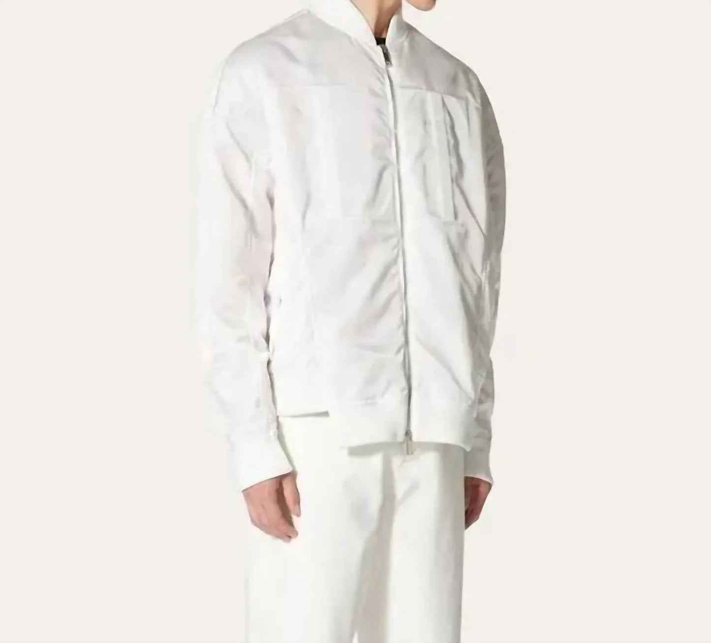 Vltn Bomberjacke mit Reliefstickerei