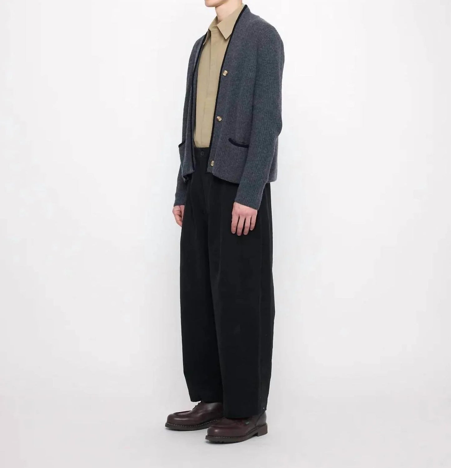 V-neck Pockets Trimmed Cardigan
