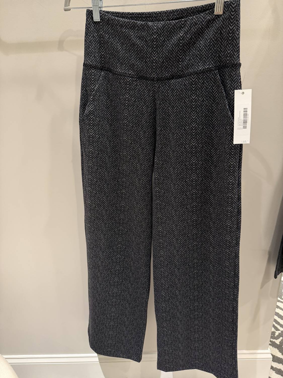Damen High-Waist Hose mit weitem Bein – Petite