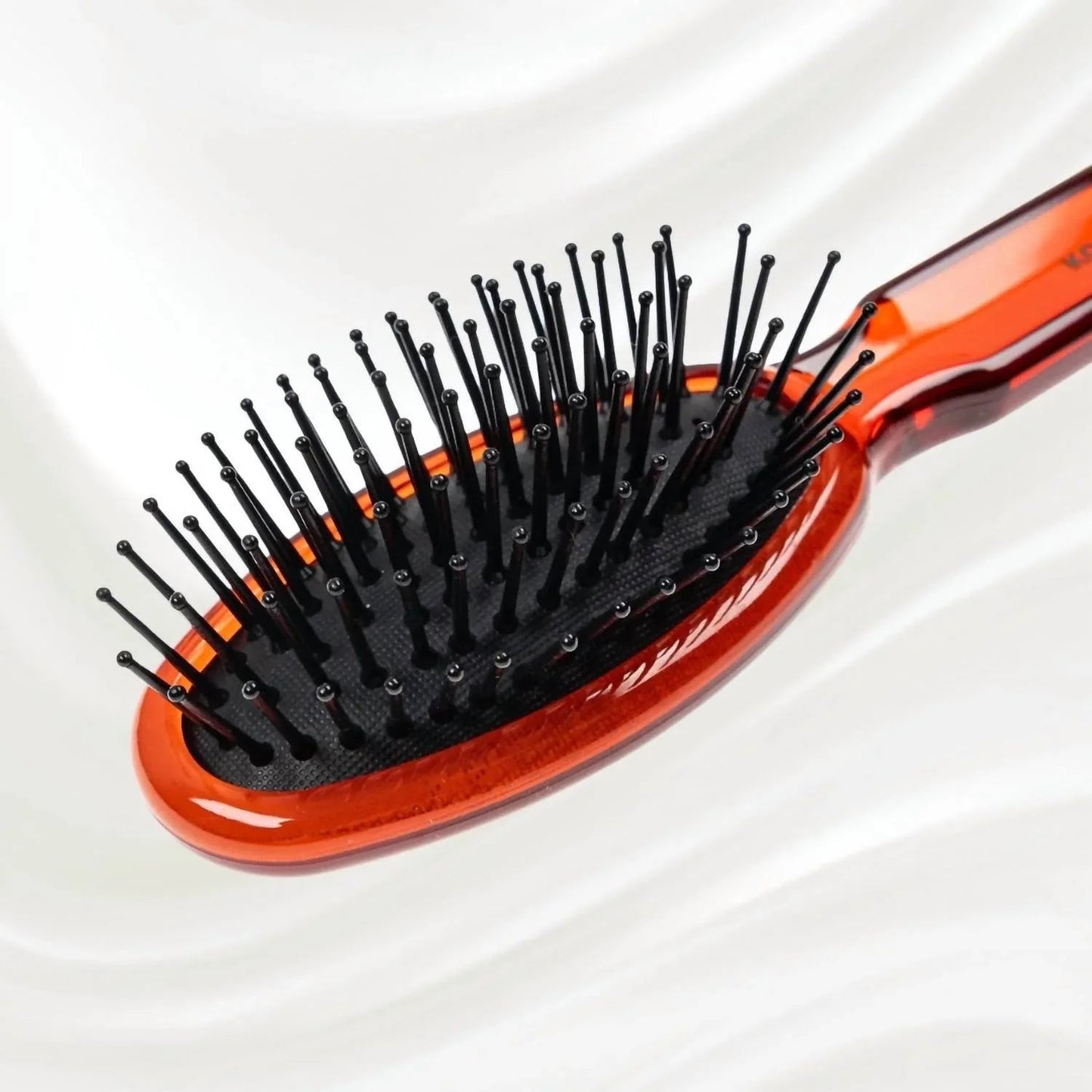 Haarbürste für Damen aus Synthetik mit Stift für alle Jahreszeiten