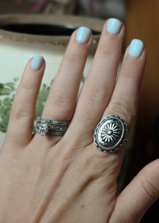 Women's Oval Concho Ring